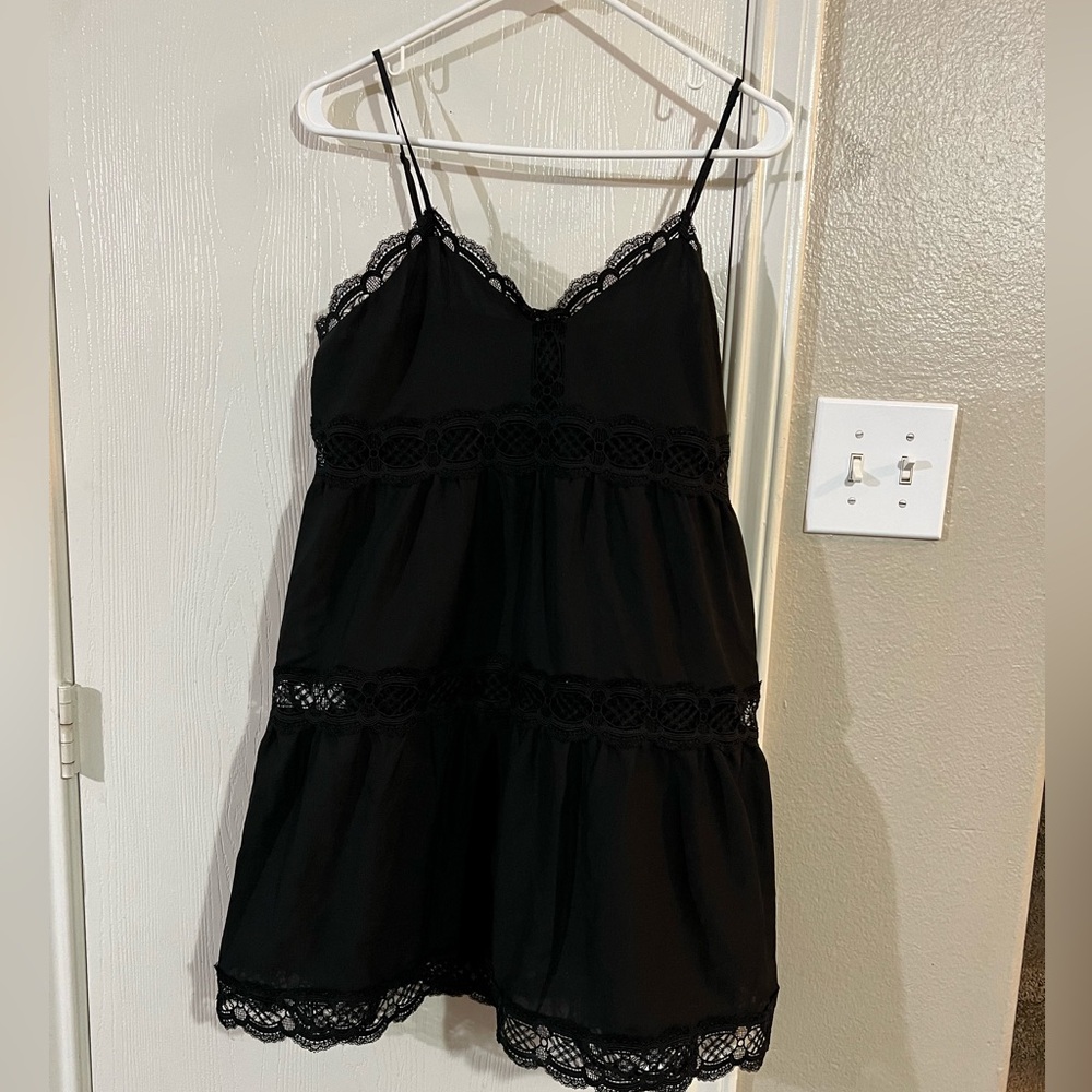 Women’s Express brand lacy camisole dress. Adjustable straps SZ- Medium.EUC